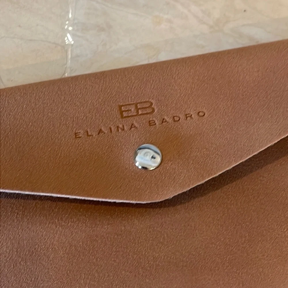 Elaina Badro/ Baby Blue makeup brushes​​​​​​​​​​​​​